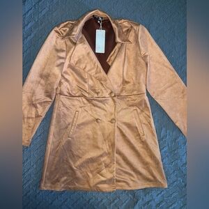 Chic Tan Double-Breasted Women's Trench Coat